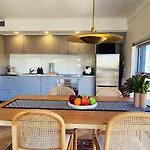 Chic Penthouse Apartment In Heart Of Darlinghurst