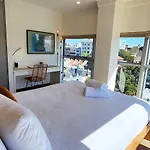 Chic Penthouse Apartment In Heart Of Darlinghurst