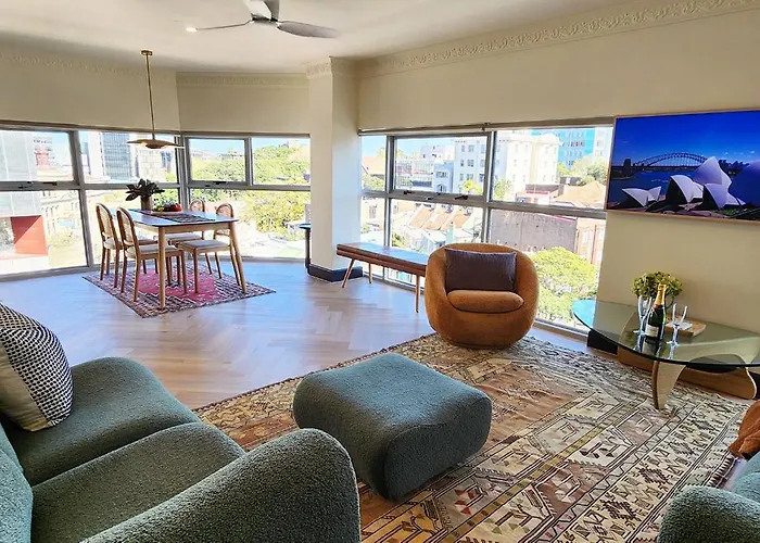 Chic Penthouse Apartment In Heart Of Darlinghurst
