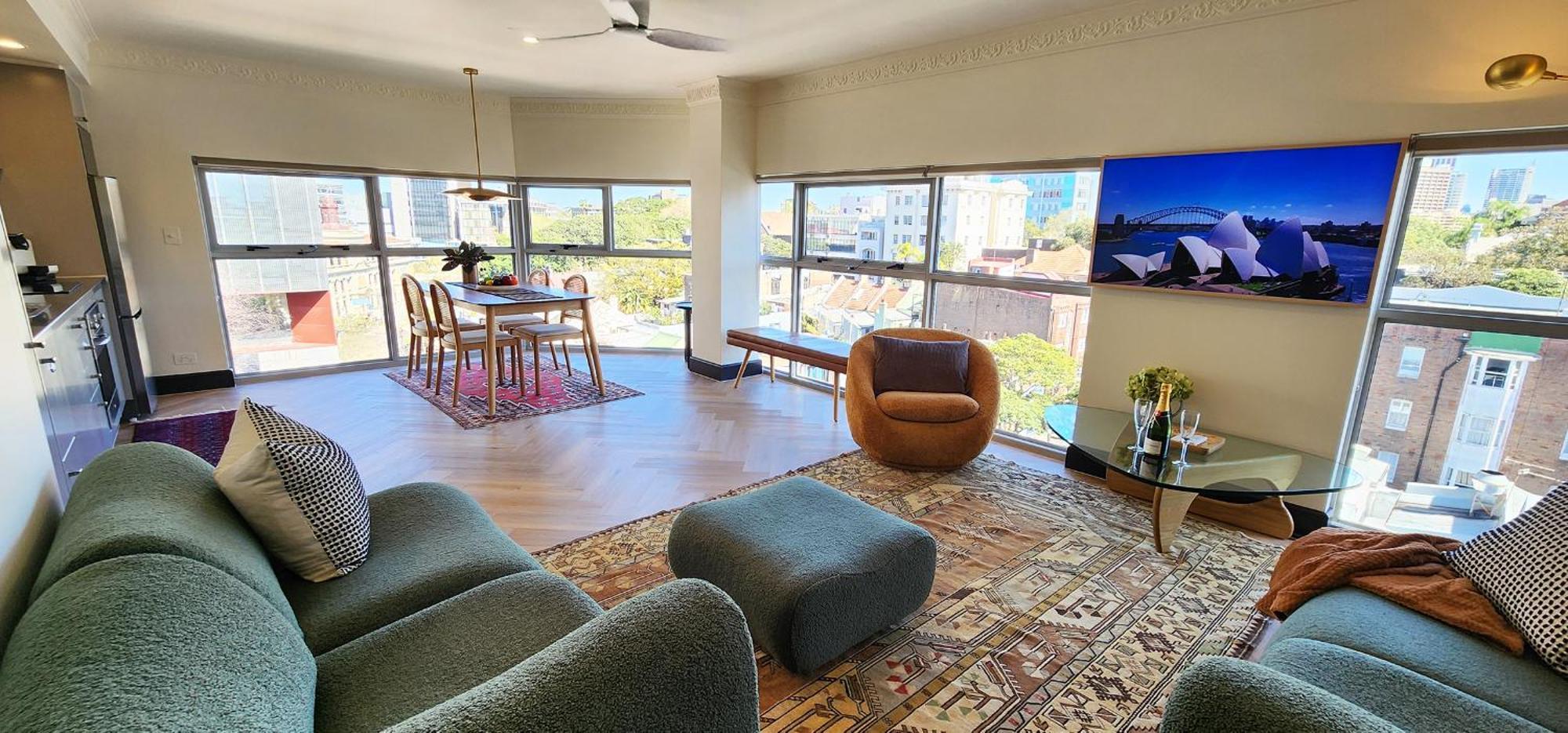 Chic Penthouse In Heart Of Darlinghurst Apartment Sydney